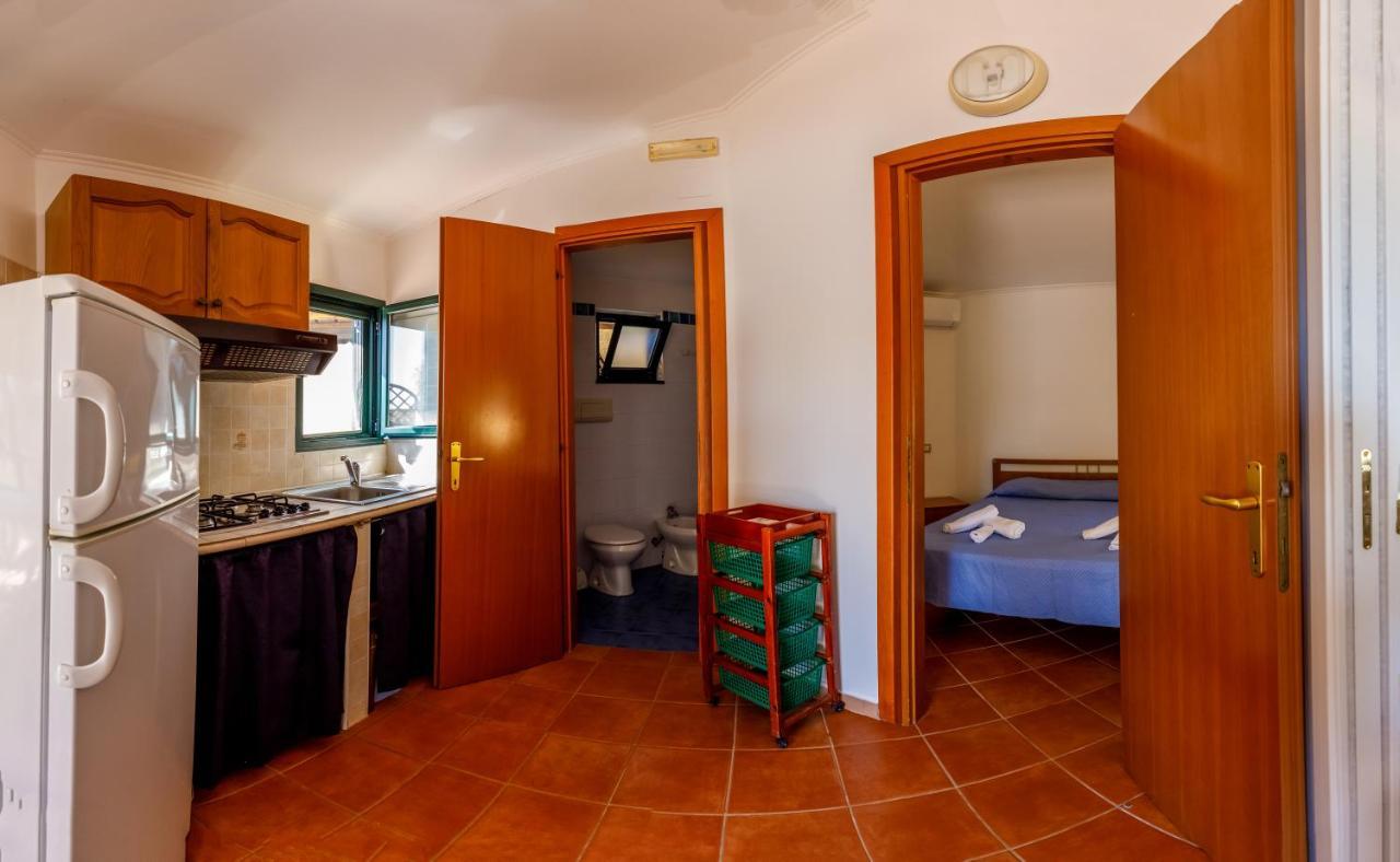 Villaggio Residence Pietra Grigia 마리나디카메로타 외부 사진